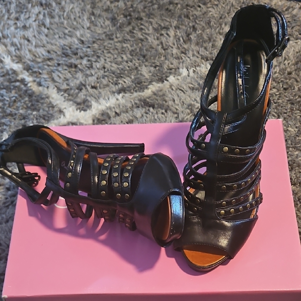 Black Strappy Heeled Sandals